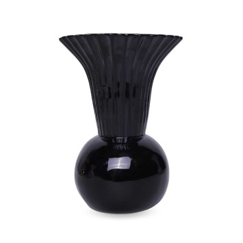 Czarny wazon ceramiczny